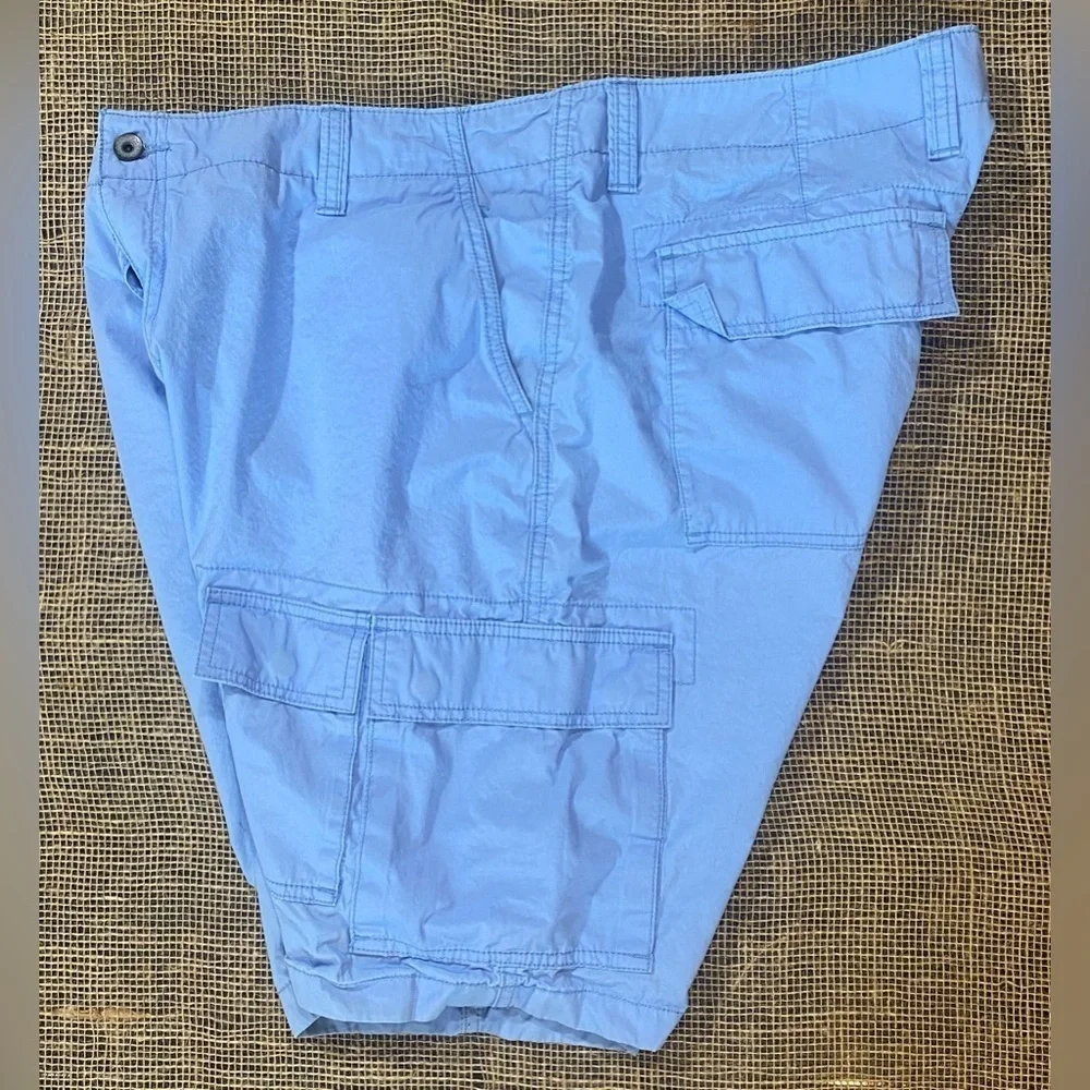 Nautica Light Blue Cargo Shorts, Sz 38, 7 Pockets, Button & Zip Closure, Cotton